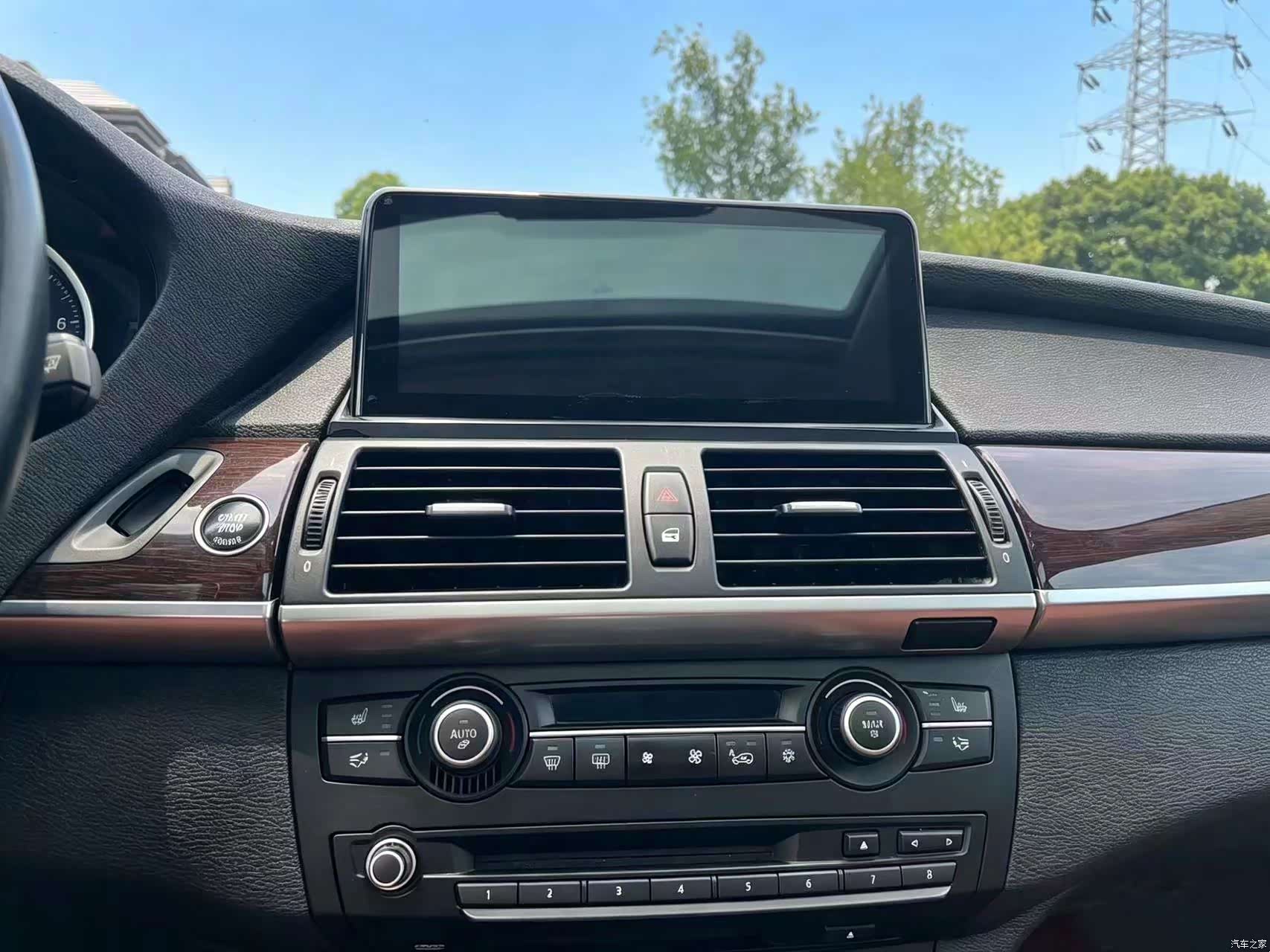BMW X6, 2009 13
