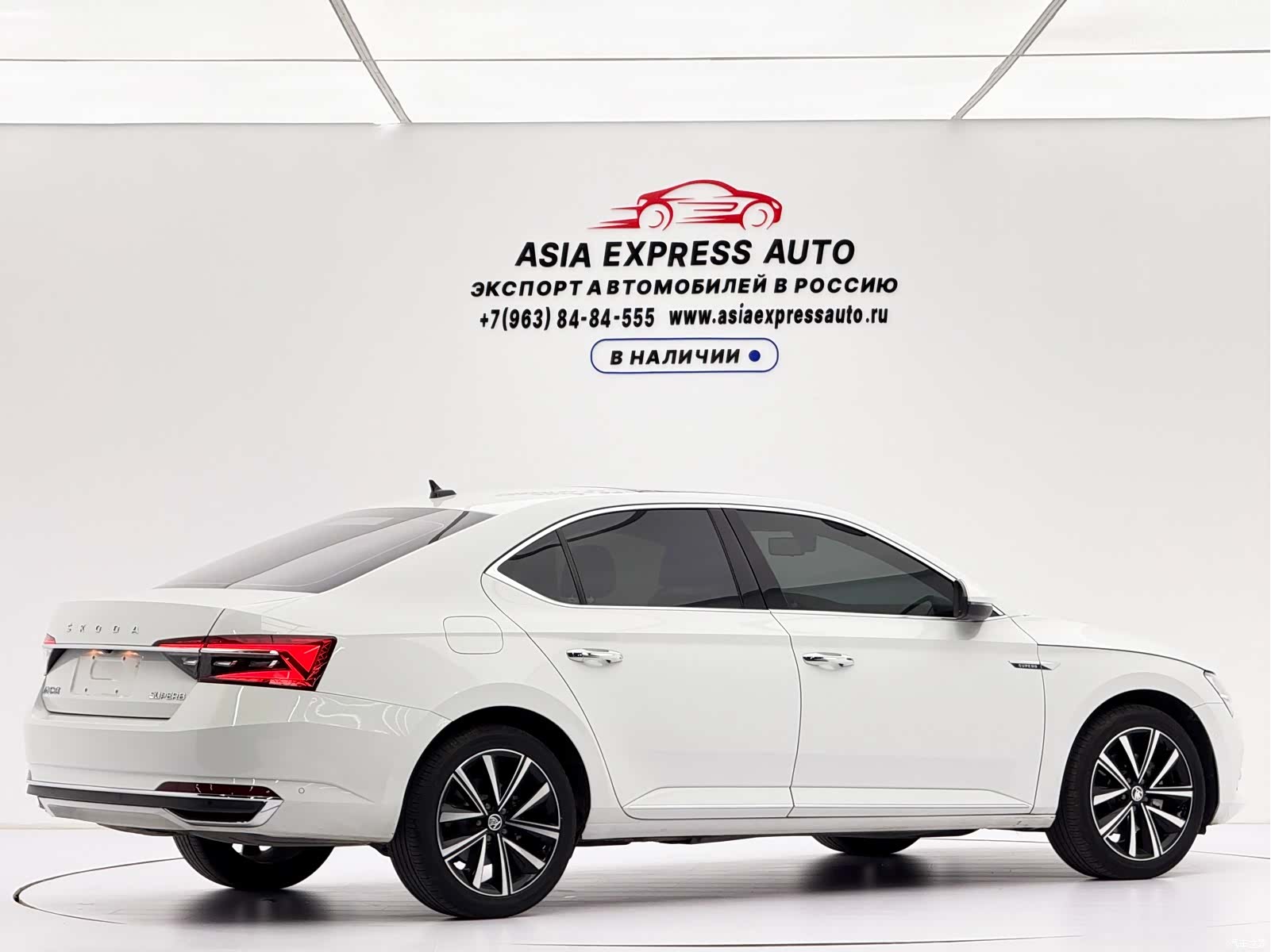 Skoda Superb, 2023 4