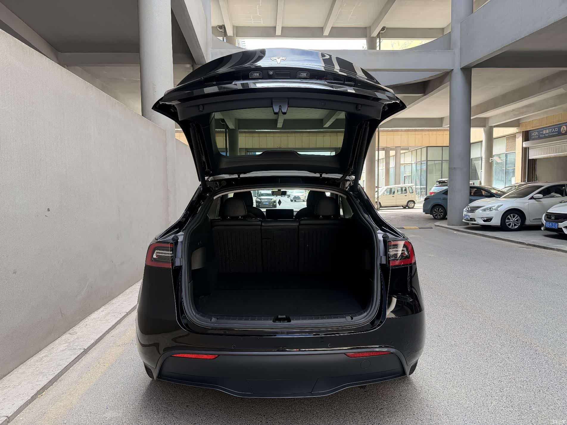 Tesla Model Y, 2022 7