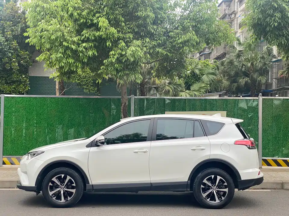 Toyota RAV4 Rongfang