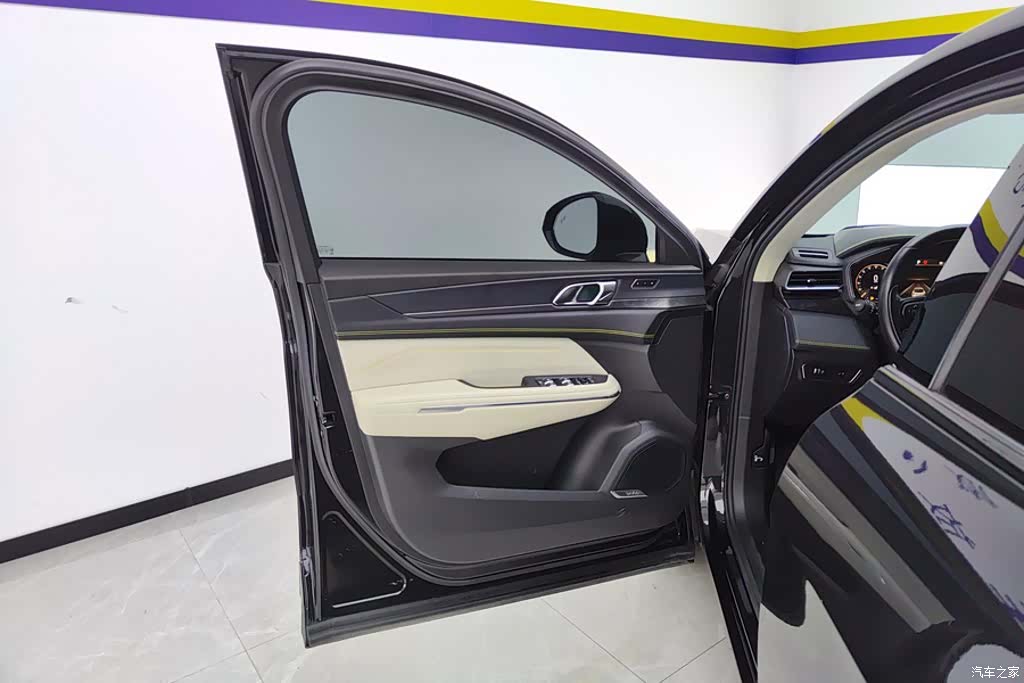 Lynk & Co 02, 2022 7