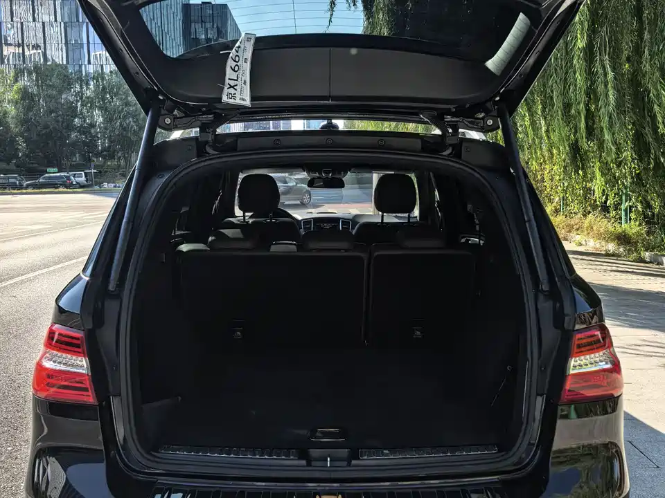 Mercedes-Benz M class