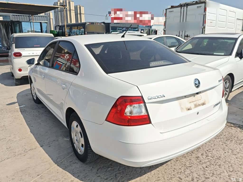 Skoda Rapid, 2017 все фото