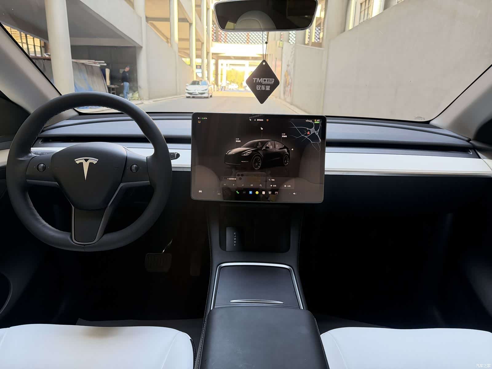 Tesla Model Y, 2023 10