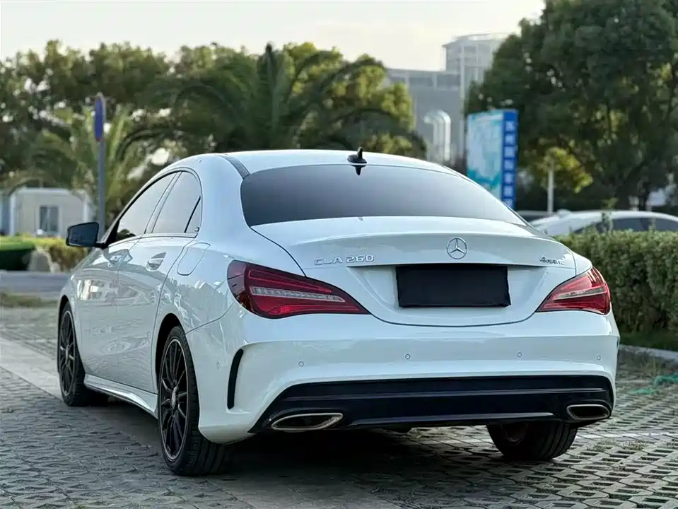 Mercedes-Benz CLA
