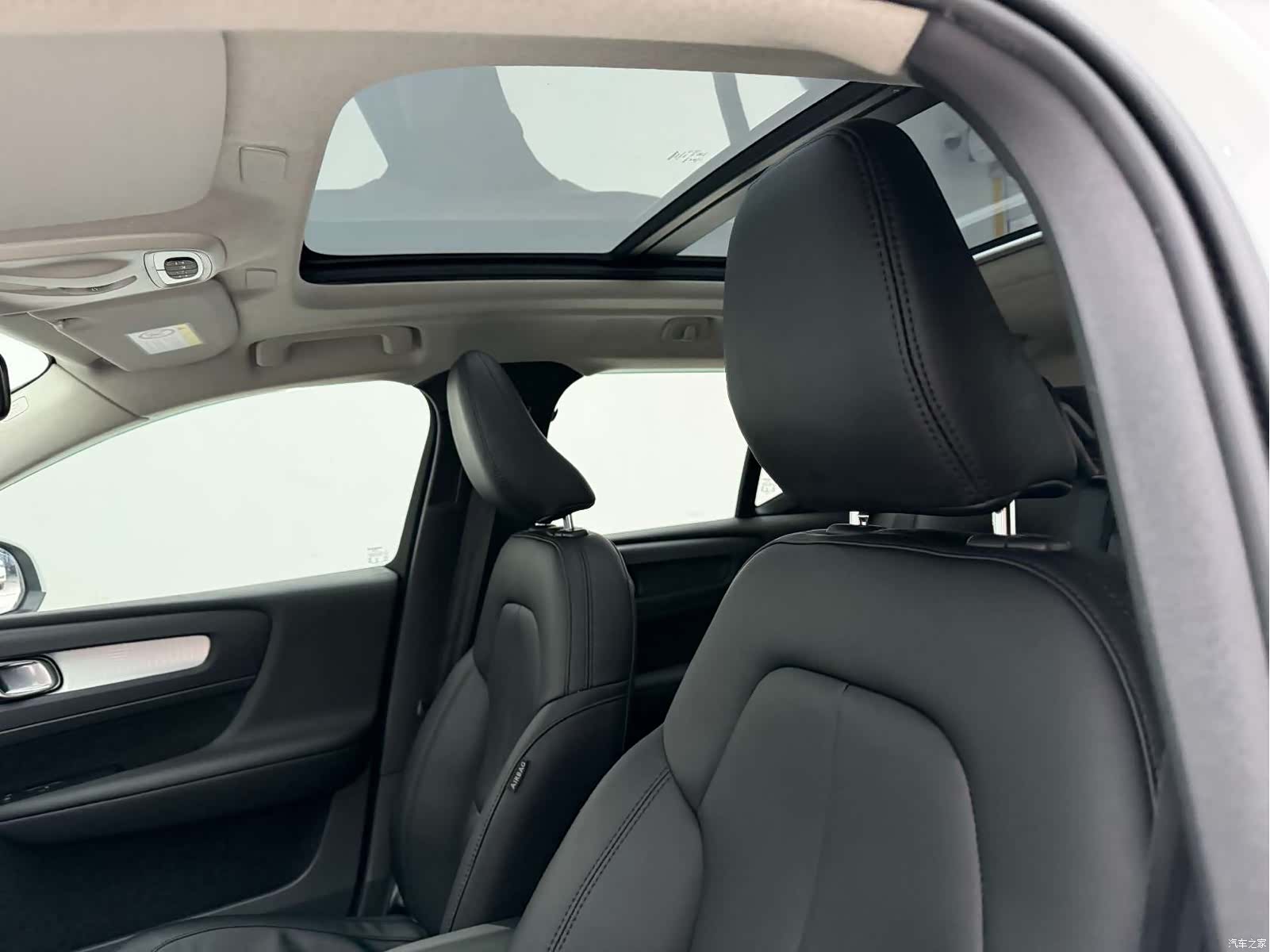 Volvo XC40, 2022 17
