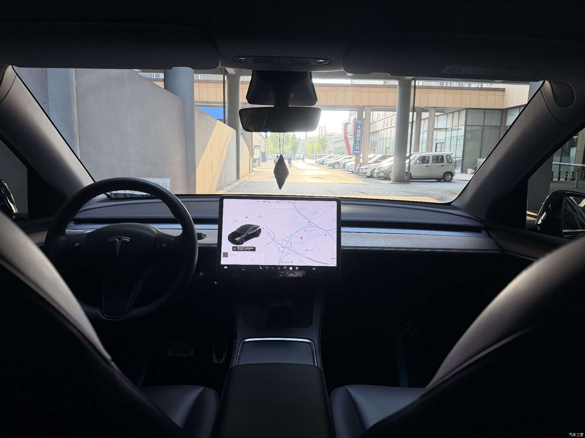 Tesla Model Y, 2021 13