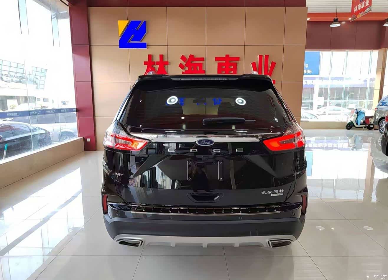 Ford Edge, 2021 13