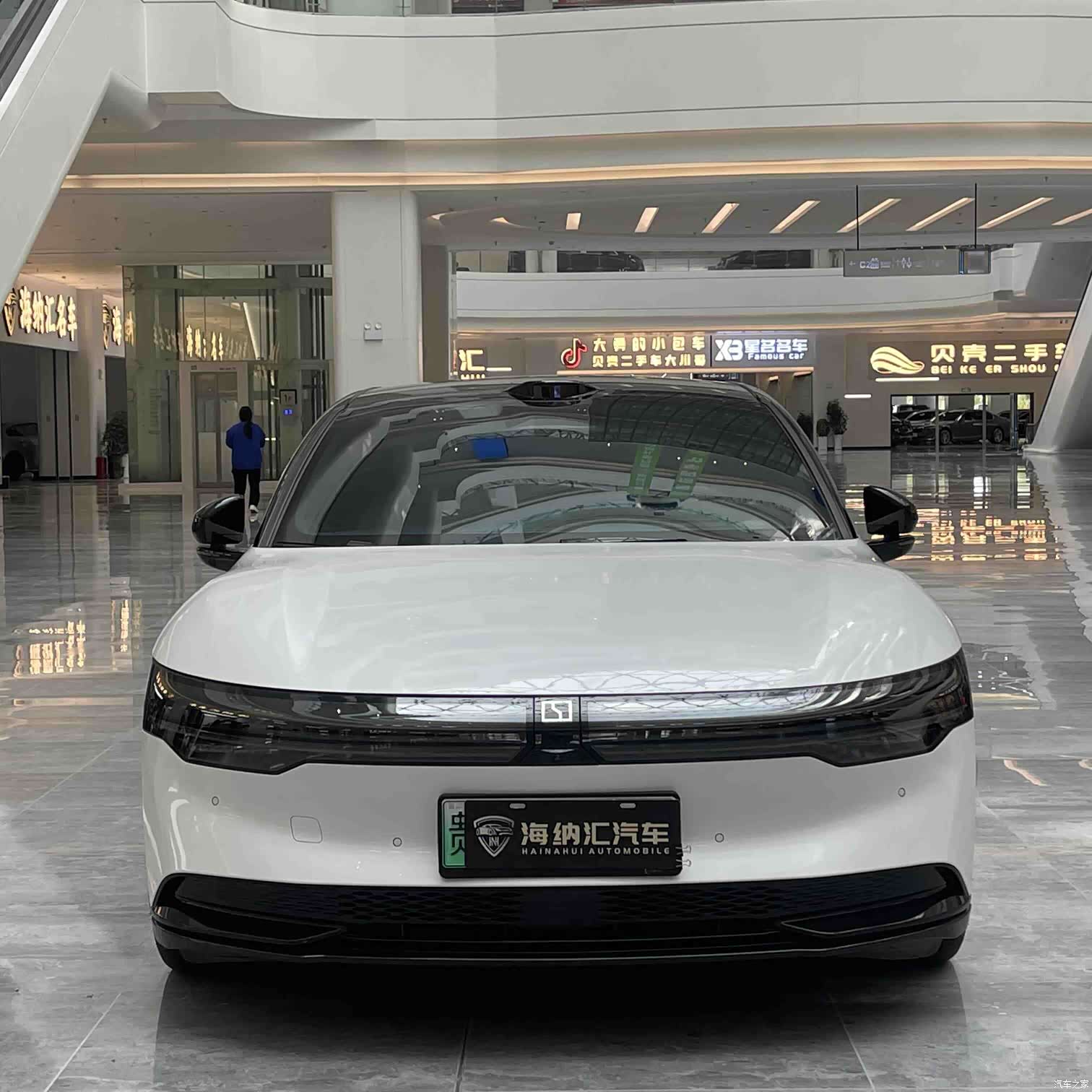 Zeekr 007, 2025 4