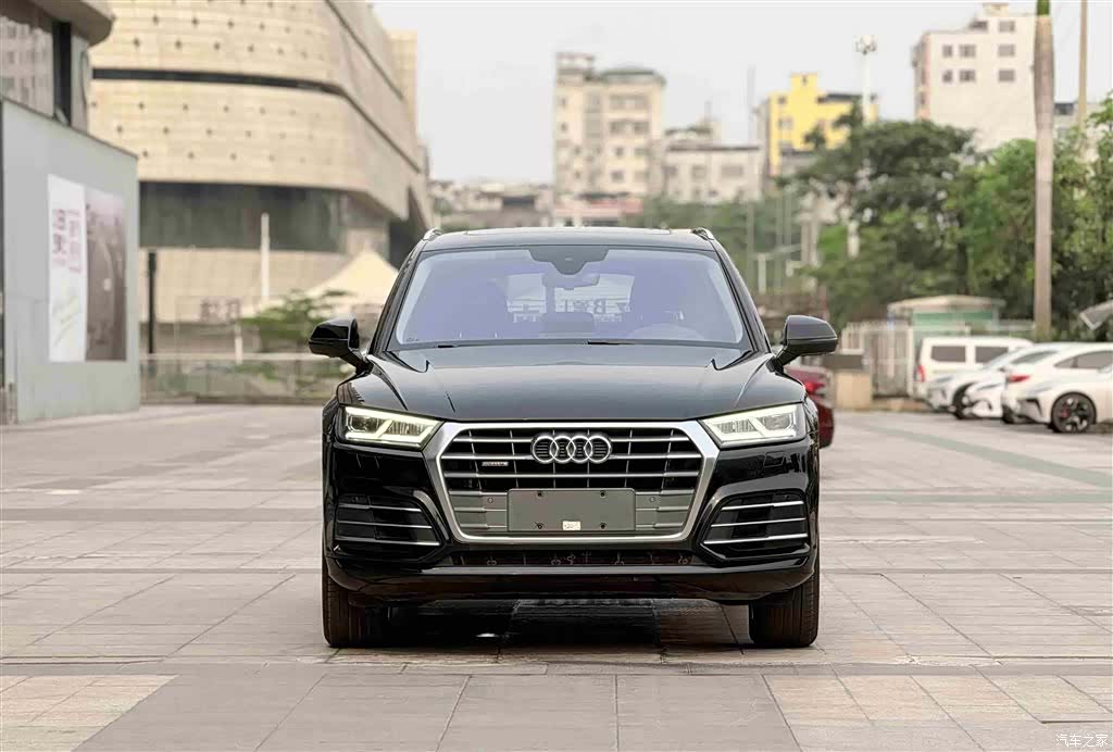 Audi Q5L, 2019 2