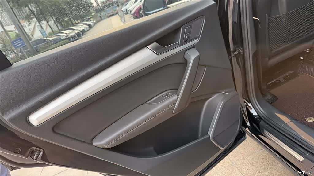 Audi Q5L, 2019 14