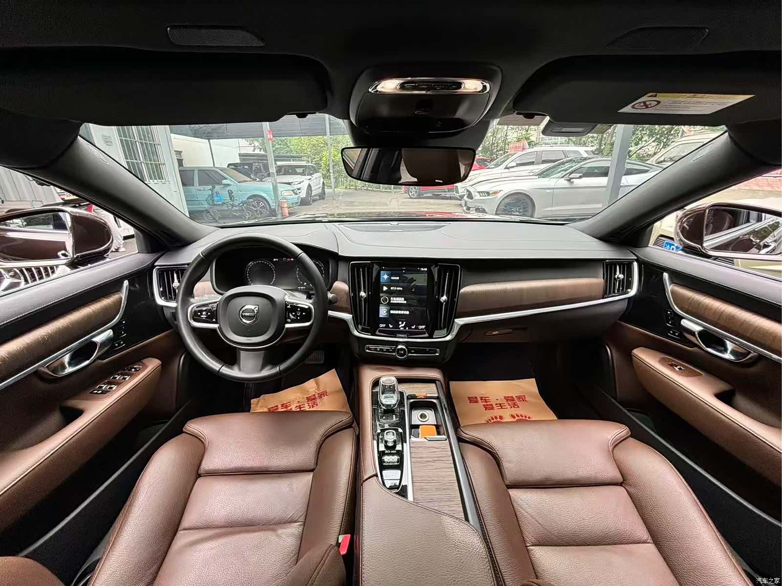 Volvo S90, 2020 все фото