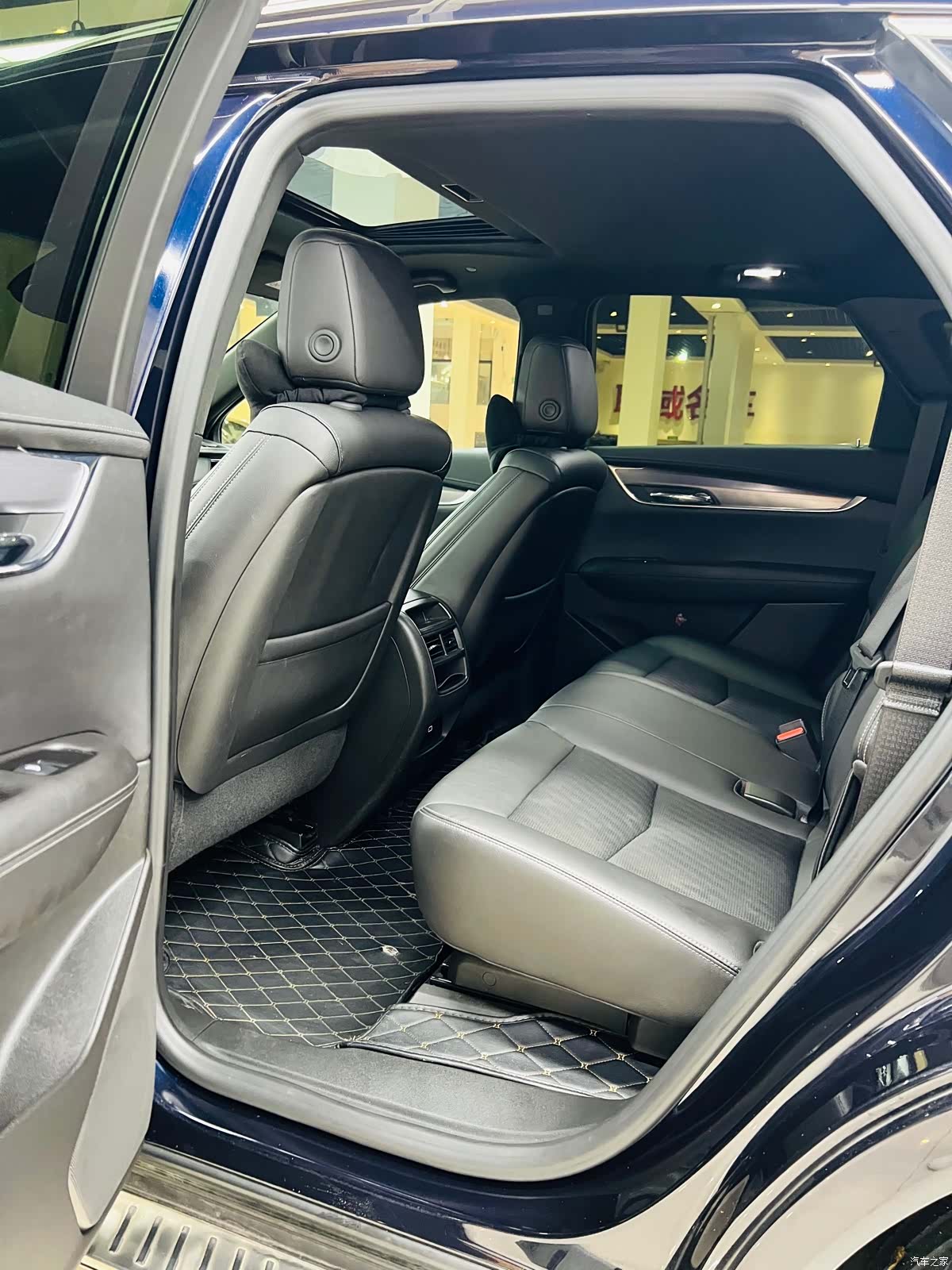 Cadillac XT5, 2021 10