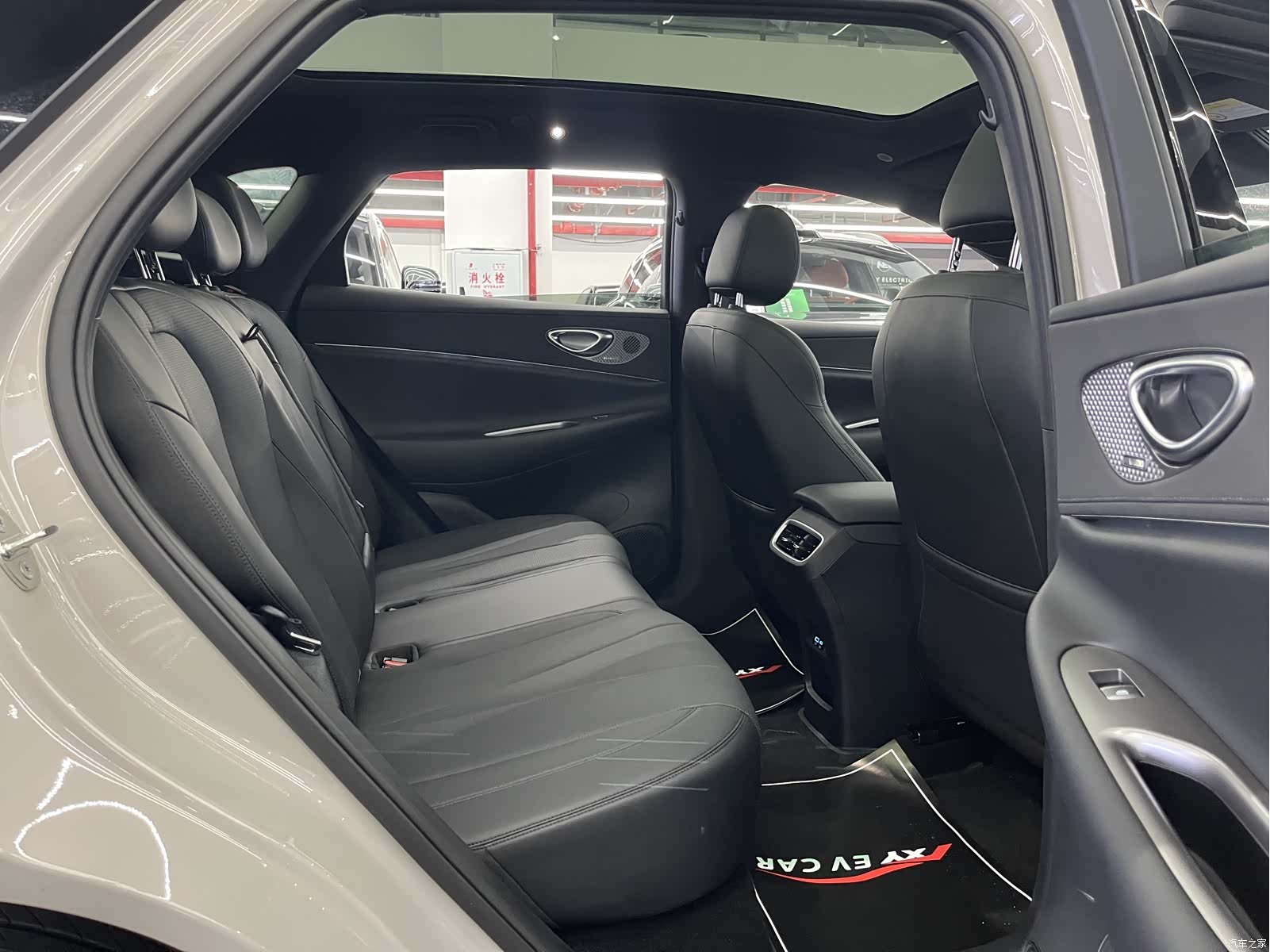 BYD HiAce, 2025 13