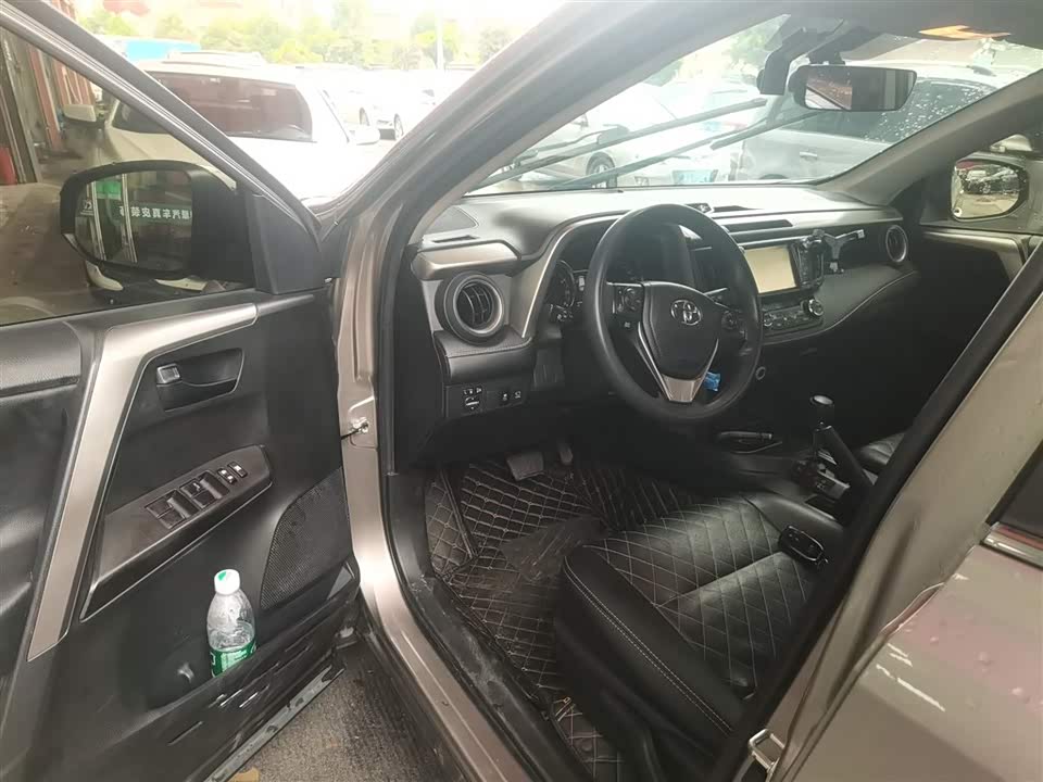 Toyota RAV4 Rongfang