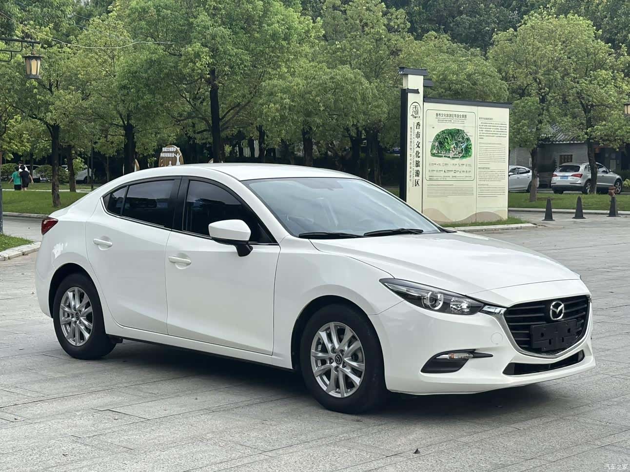 Mazda Mazda3, 2017 3