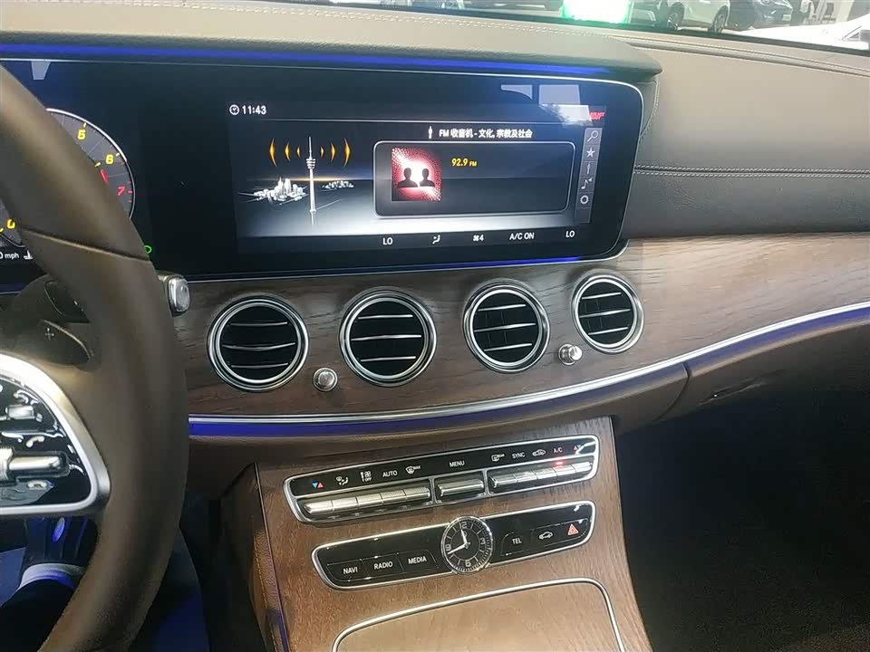Mercedes-Benz E-class Mercedes-Benz E-class