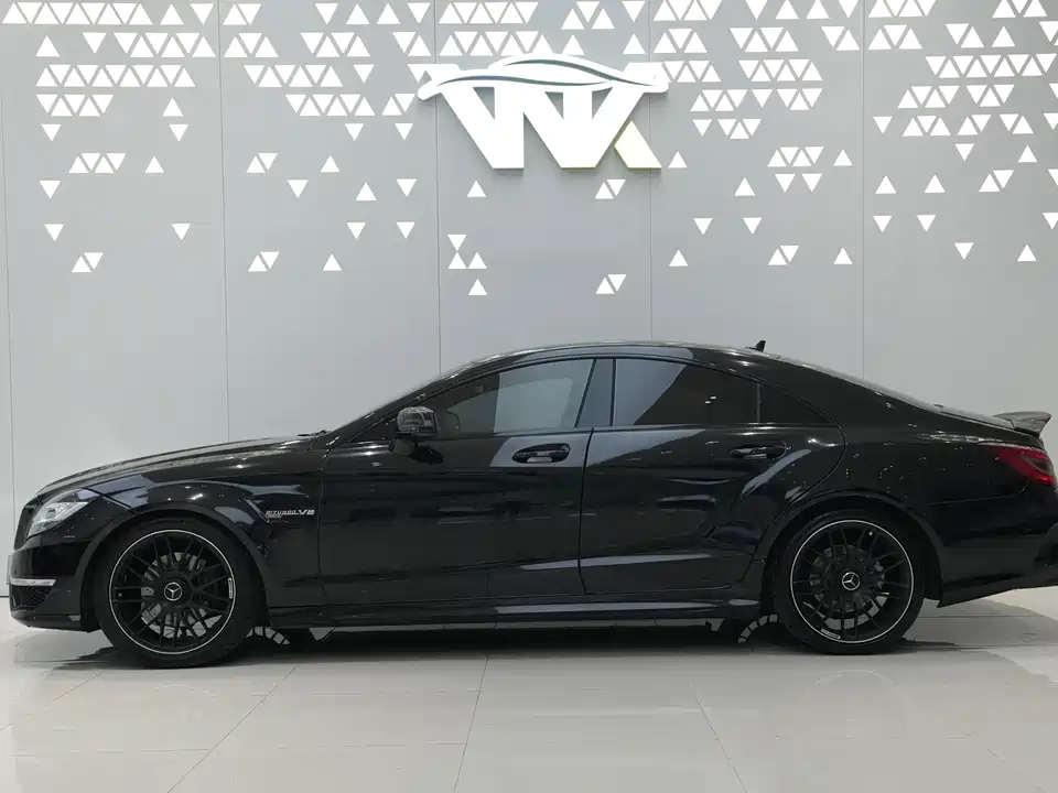 Mercedes-Benz CLS Mercedes-Benz CLS