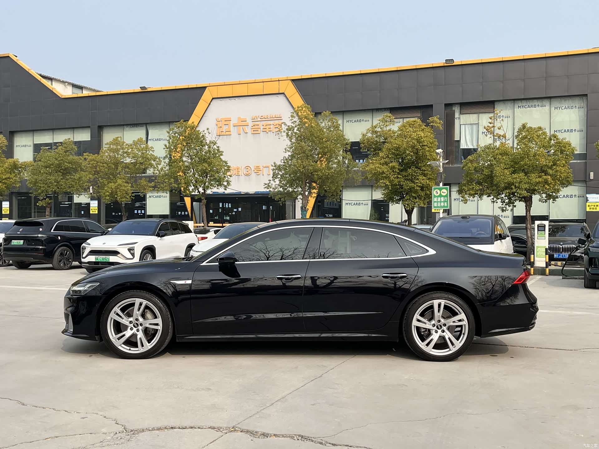 Audi A7L, 2024 4