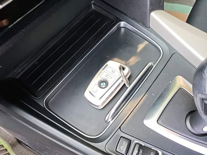 BMW 3 Series GT 2017 320i Style
