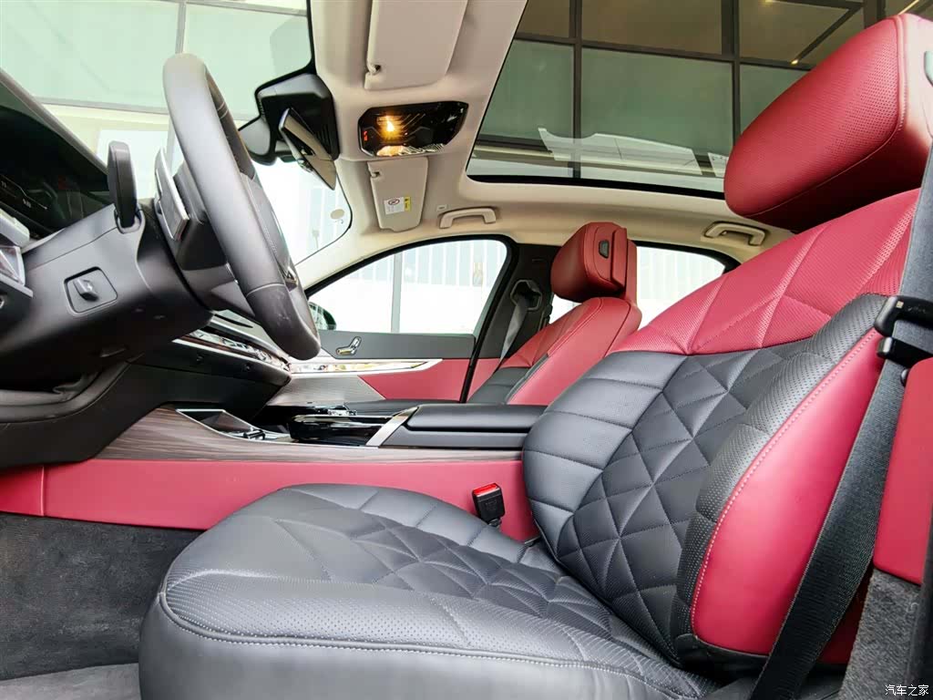 BMW 7 Series, 2025 15
