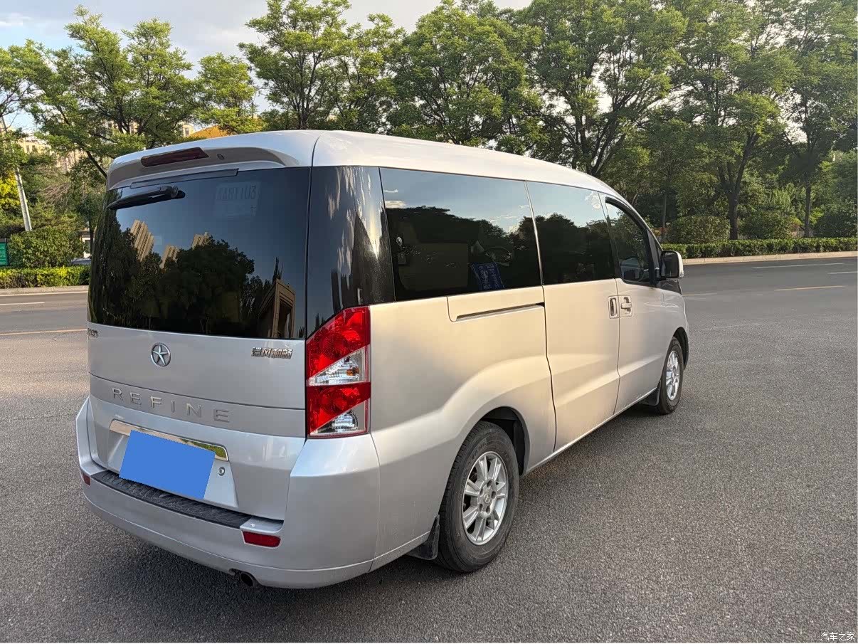 JAC M5, 2011 3