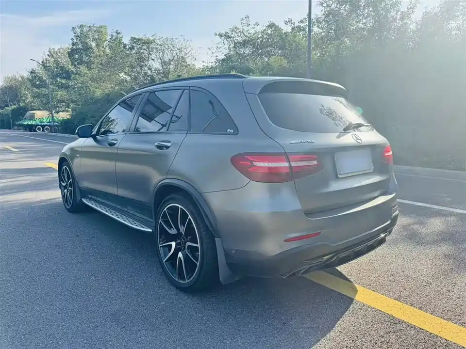 Mercedes-Benz GLC AMG