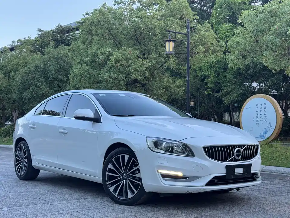 Volvo S60