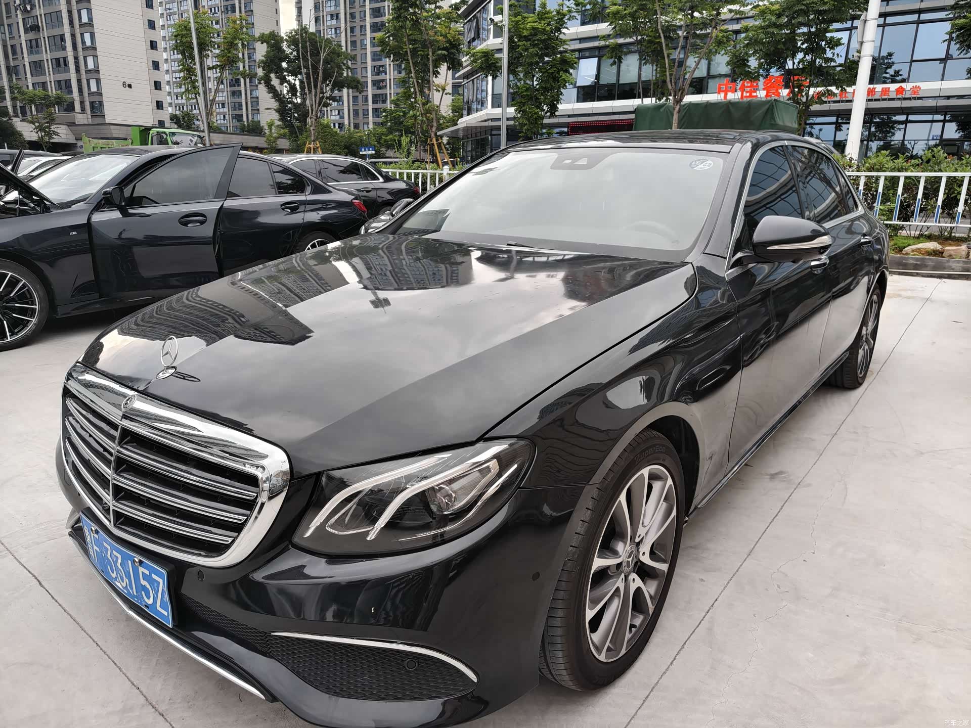 Mercedes-Benz E-Class, 2017 1