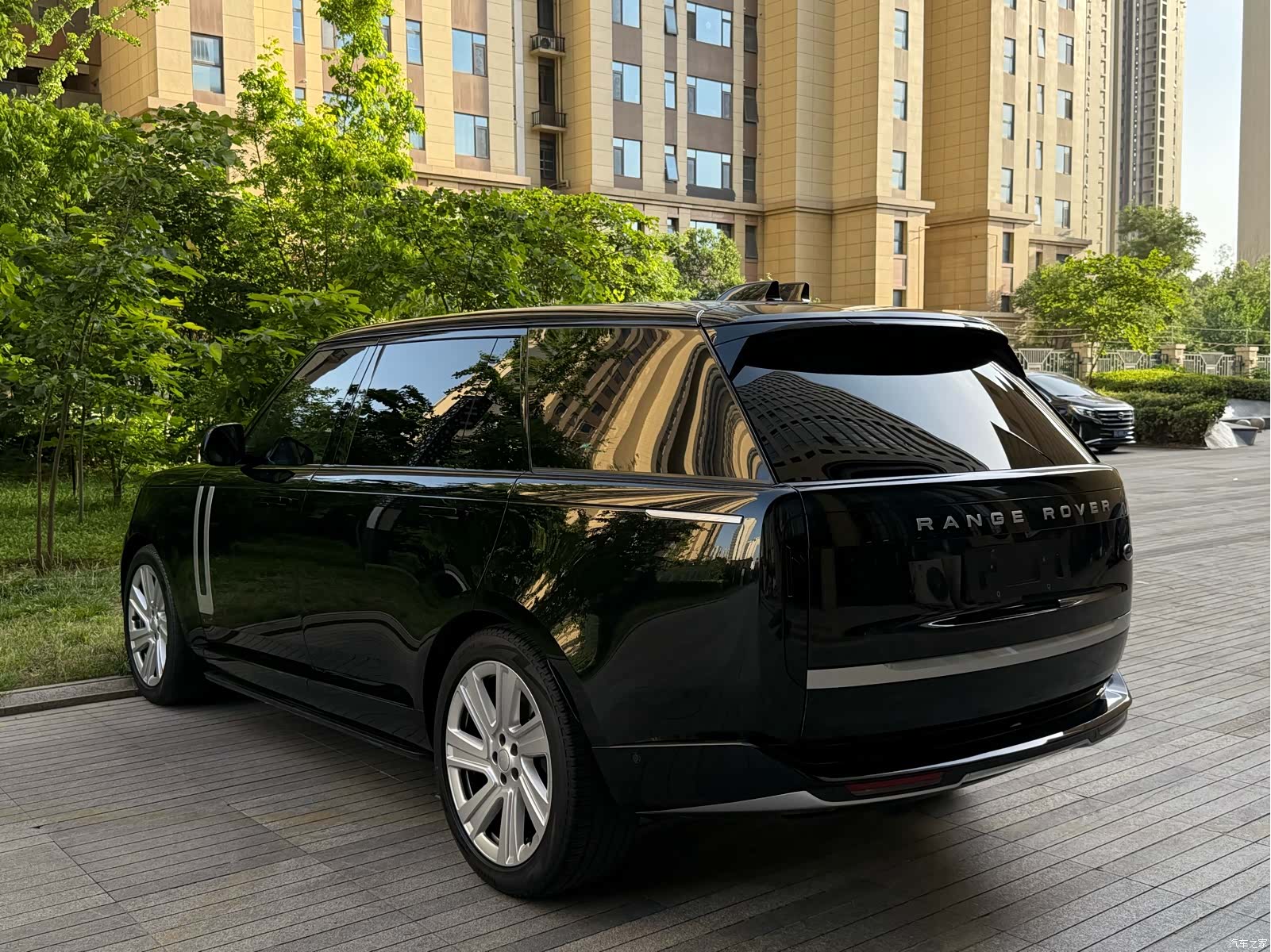 Land Rover Range Rover, 2024 все фото
