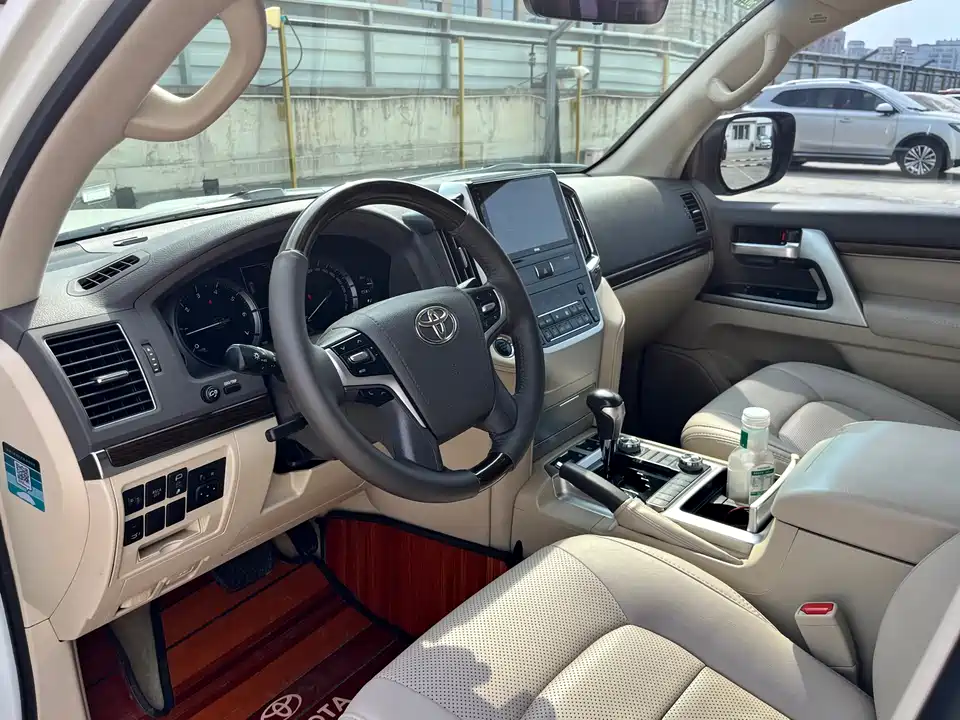 Toyota Land Cruiser Toyota Land Cruiser