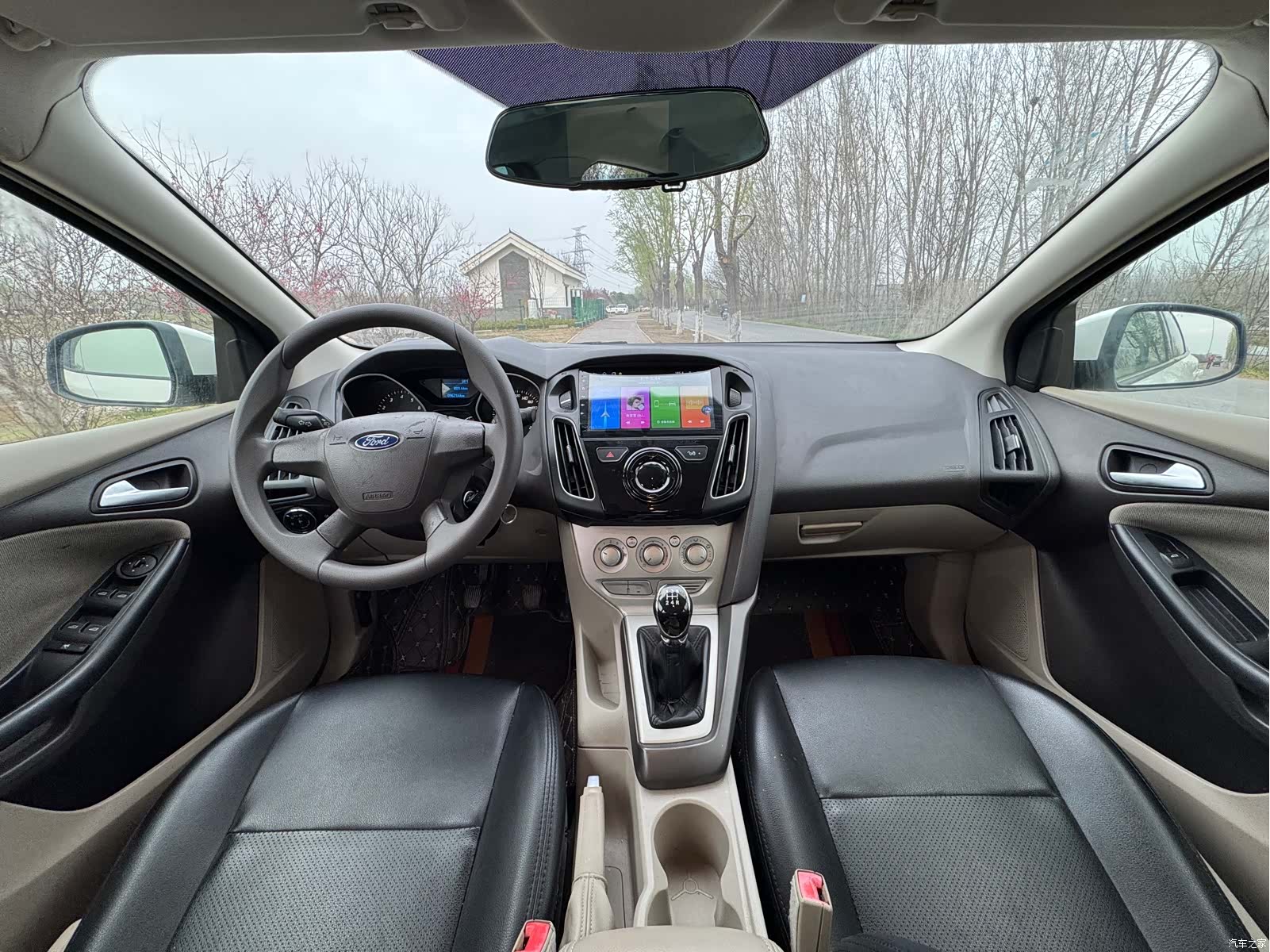 Ford Focus, 2014 9
