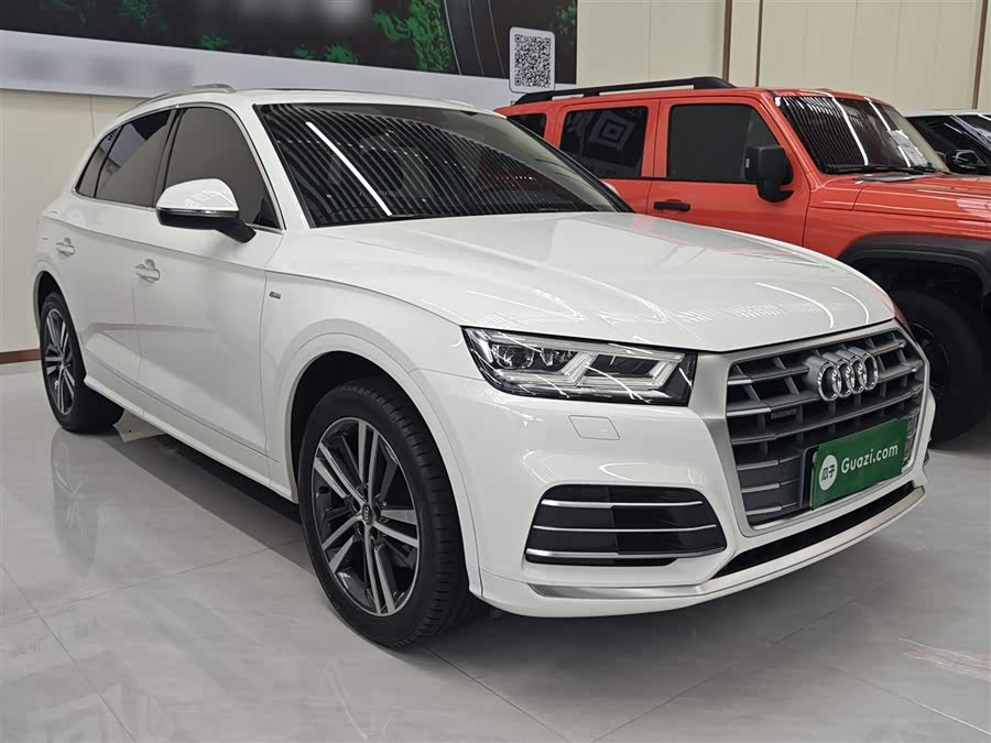 Audi Q5L 2021, фото 4