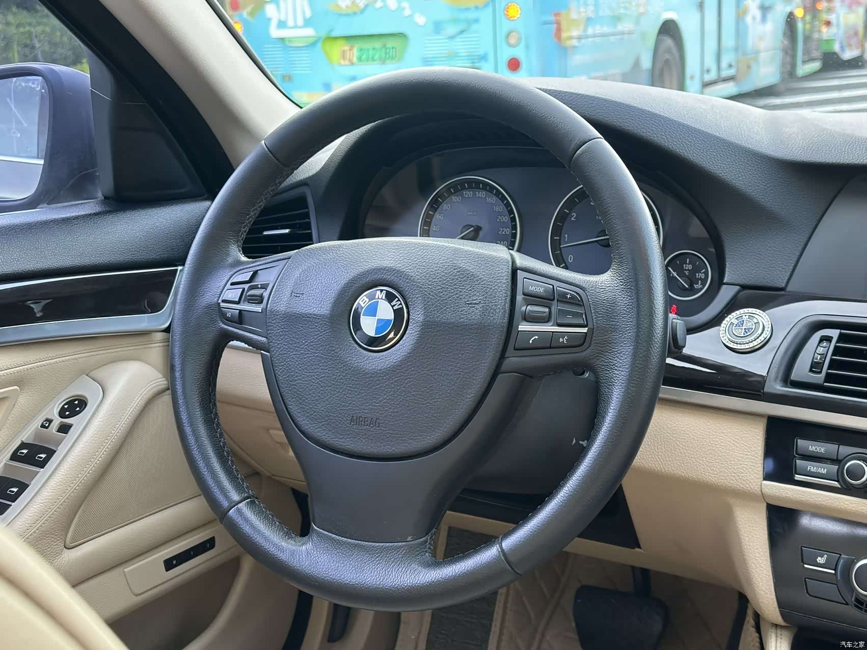 BMW 5 Series, 2011 6