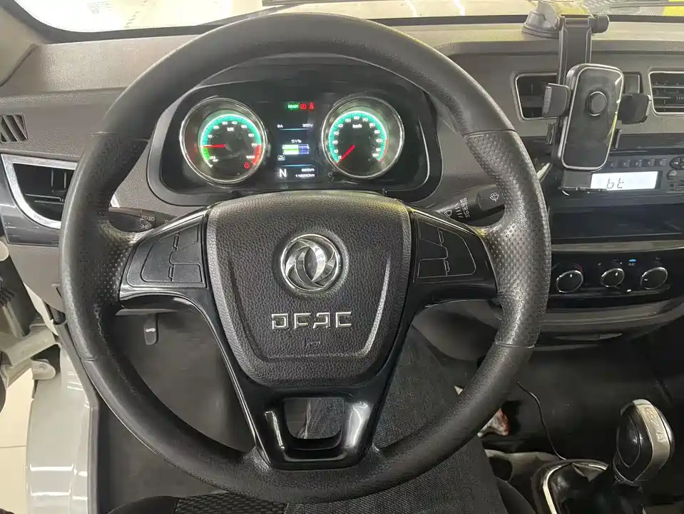 Dongfeng Yufeng Yufeng EM26