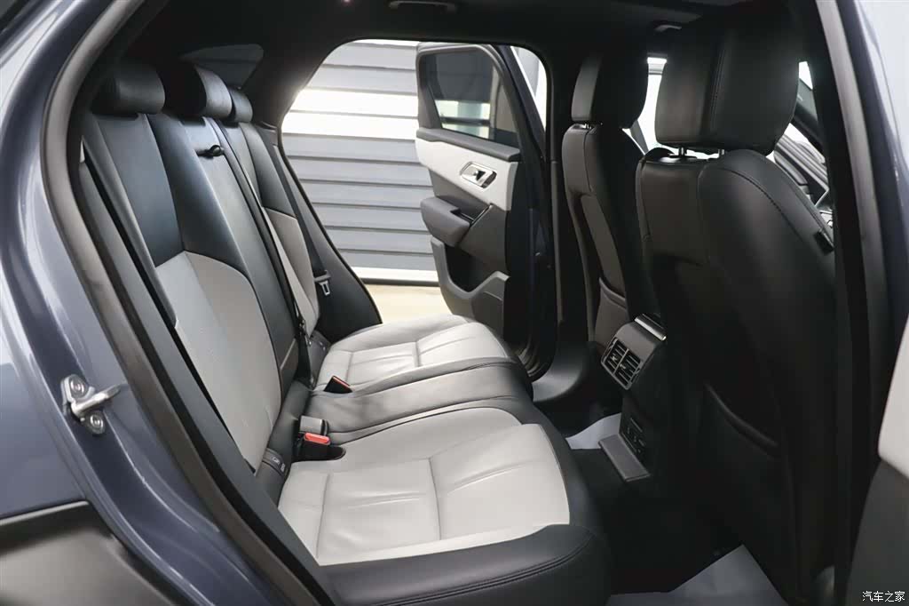 Land Rover Range Rover, 2023 23