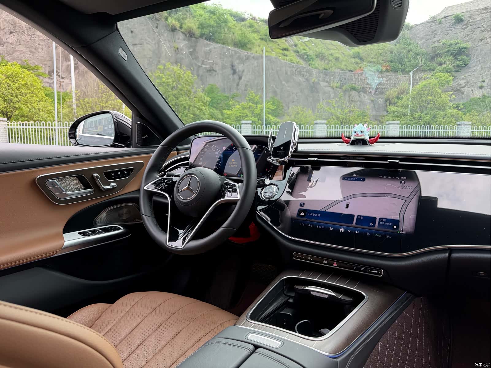 Mercedes-Benz E-Class, 2025 6