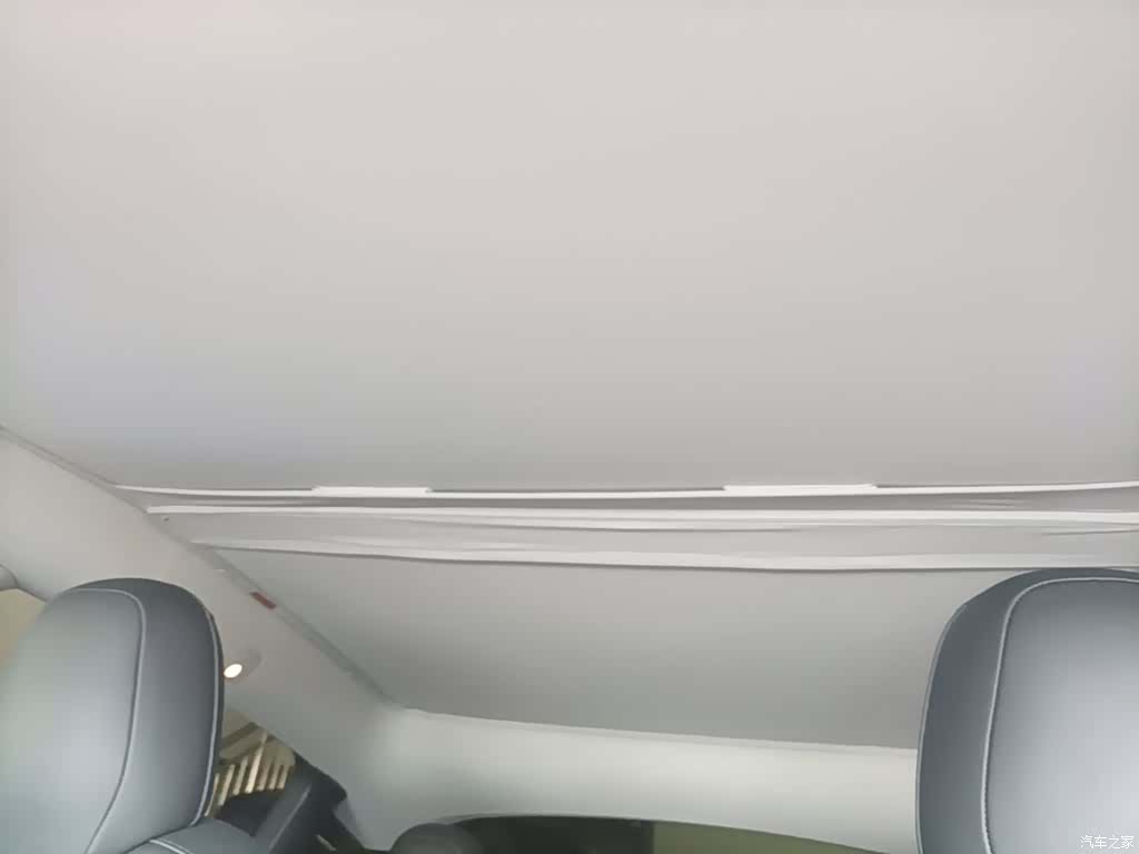 Tesla Model Y, 2022 18
