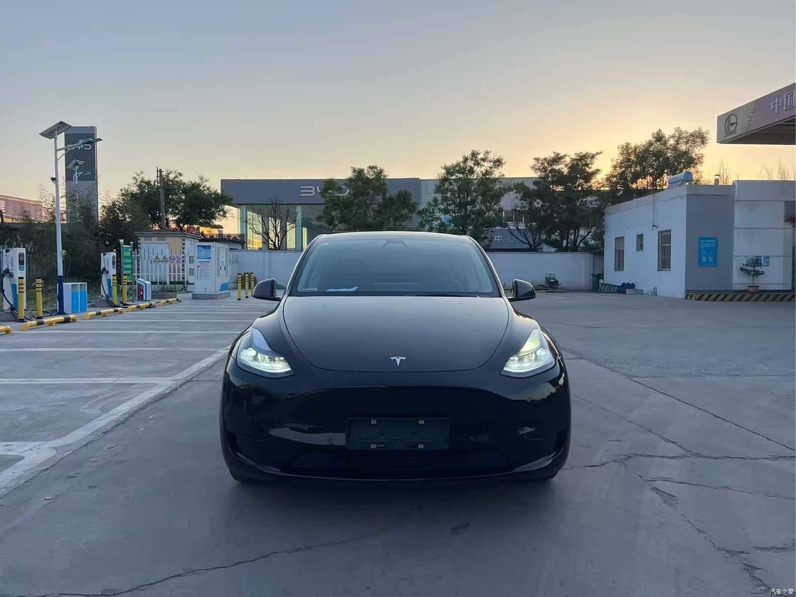 Tesla Model Y, 2023 2