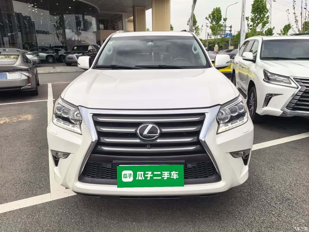 Lexus GX, 2015 3