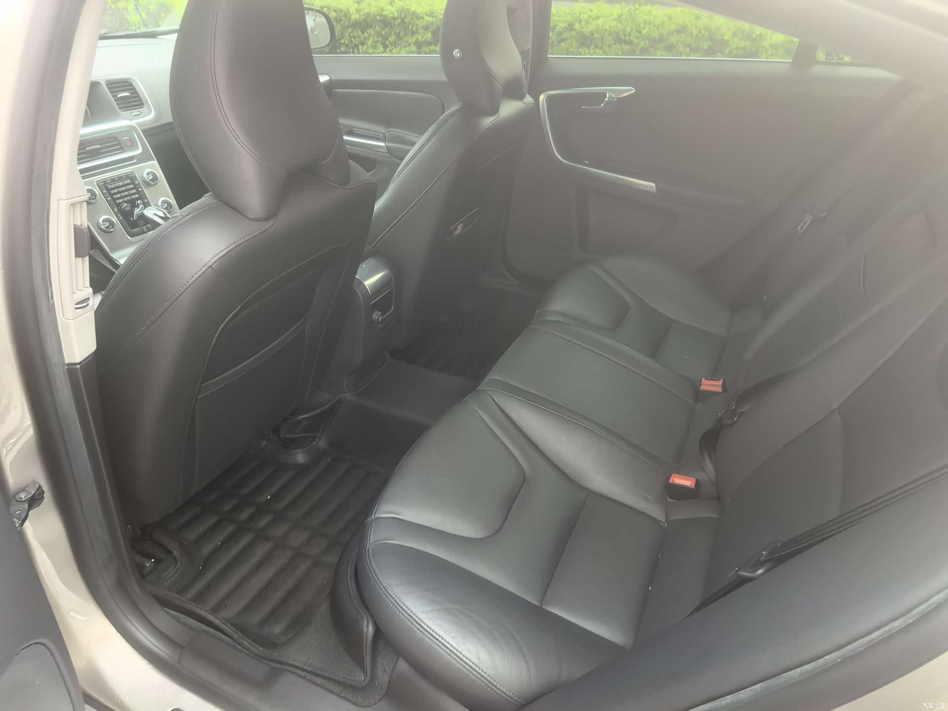Volvo S60, 2015 4