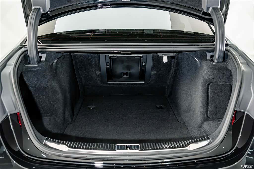 Maybach S-Class, 2025 25