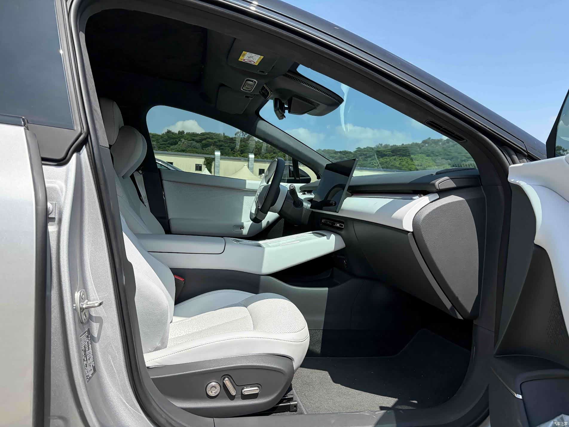 Xpeng P7, 2026 9