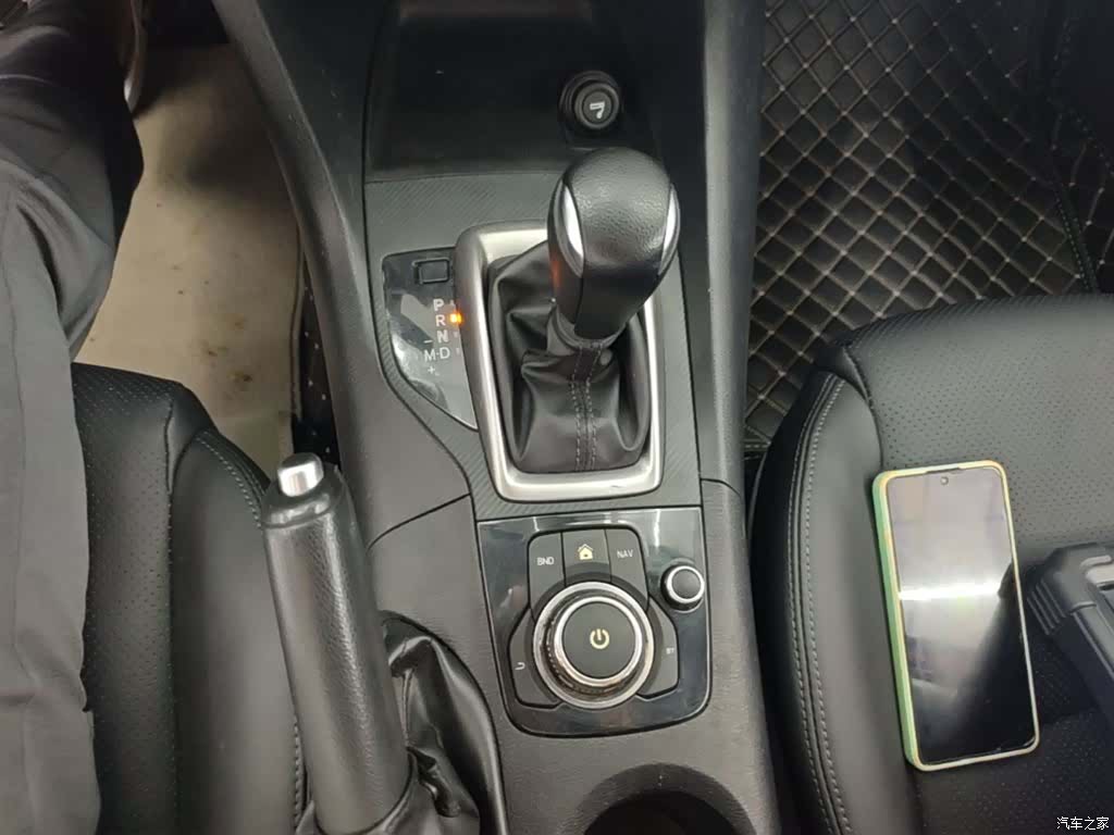 Mazda Mazda3, 2017 14