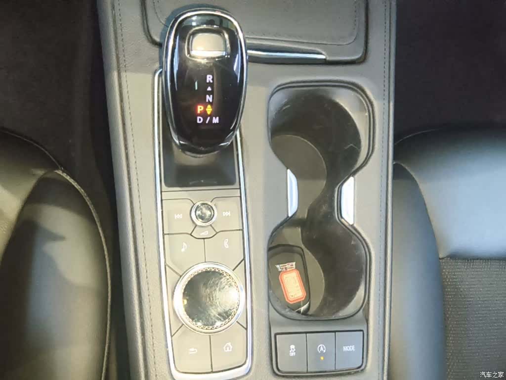 Cadillac XT4, 2023 14
