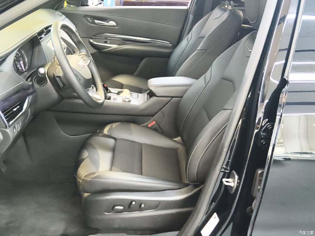 Cadillac XT4, 2023 15
