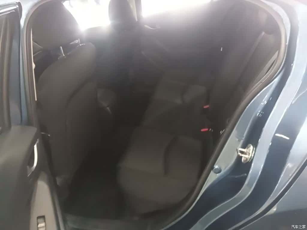 Mazda Mazda3, 2018 17