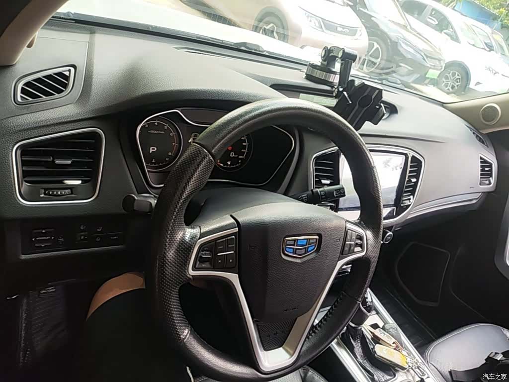 Geely X6, 2017 10