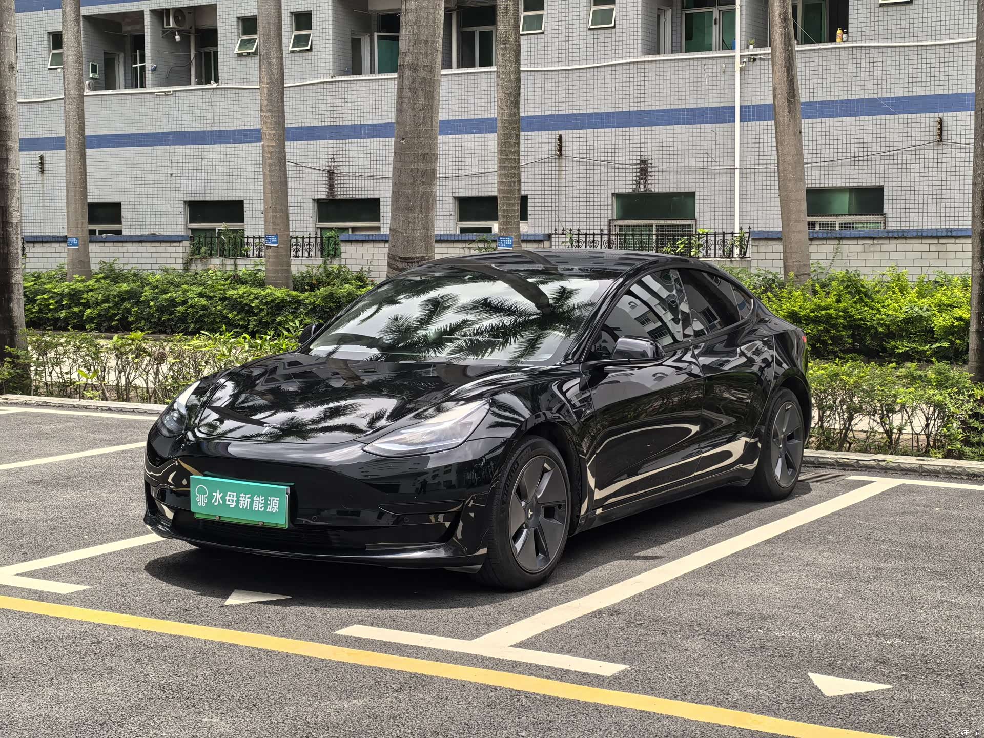 Tesla Model 3, 2023 1