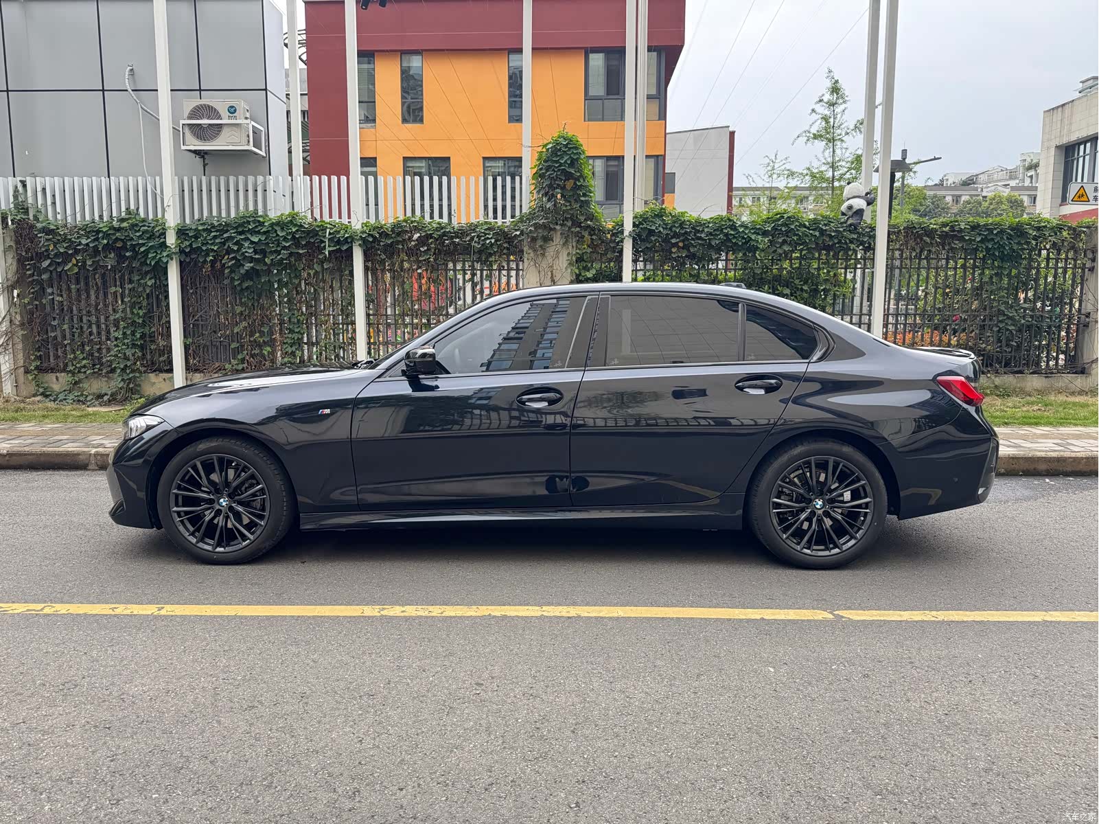 BMW 3 Series, 2023 6